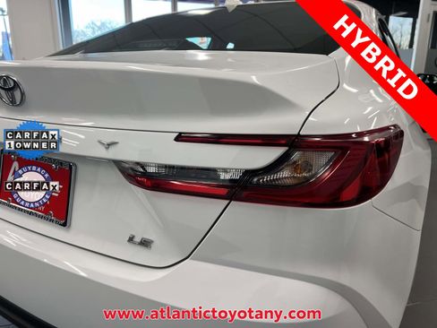 Used 2025 Toyota Camry LE image 7