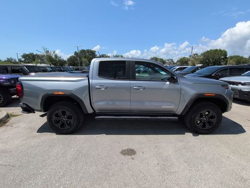 Used 2025 GMC Canyon Elevation w/ Technology Package RWD image 4