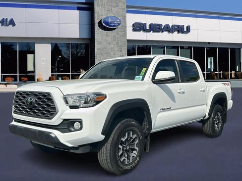Used 2021 Toyota Tacoma TRD Off-Road w/ Technology Package AWD/4WD image 1
