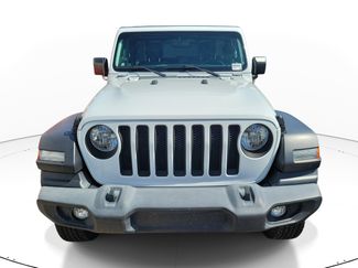 Used 2021 Jeep Wrangler Sport AWD/4WD video 2
