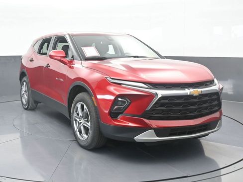 Used 2023 Chevrolet Blazer LT image 9