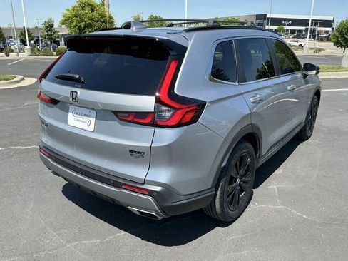 Used 2023 Honda CR-V Sport Touring image 3