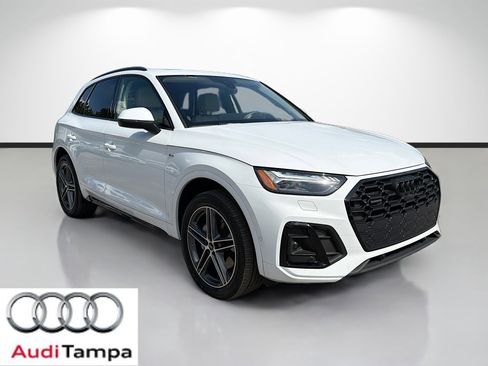 Used 2023 Audi Q5 e Prestige w/ Prestige Package AWD/4WD image 1