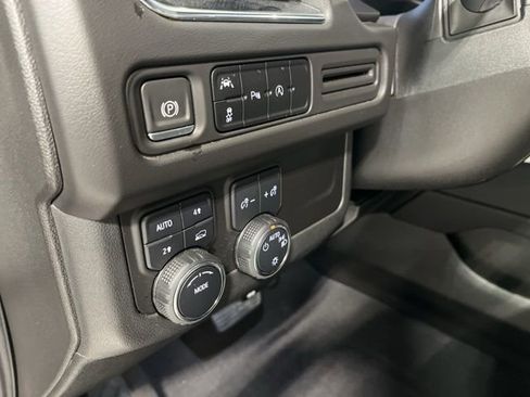 Used 2024 Chevrolet Tahoe LT image 17