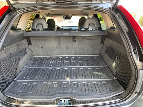 Used 2016 Volvo XC60 T6 Platinum FWD image 11