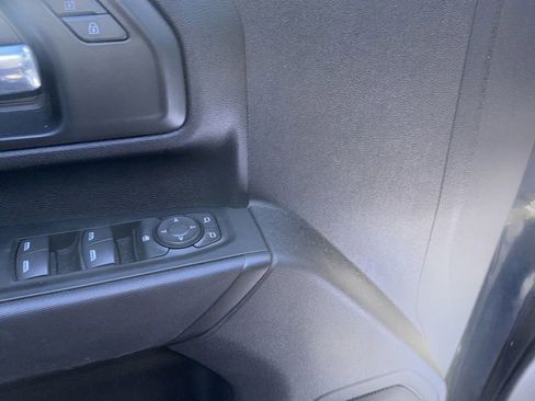 Used 2022 Chevrolet Silverado 2500 Custom w/ Custom Convenience Package AWD/4WD image 13