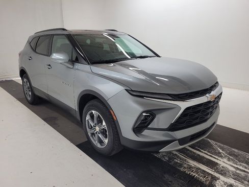 Used 2024 Chevrolet Blazer LT w/ Convenience Package FWD image 13
