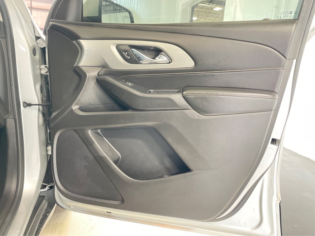 Used 2021 Chevrolet Traverse LT AWD/4WD image 26