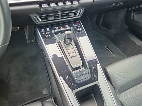 Certified 2022 Porsche 911 Carrera 4S AWD/4WD image 16