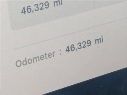 Used 2021 Tesla Model Y Long Range image 11