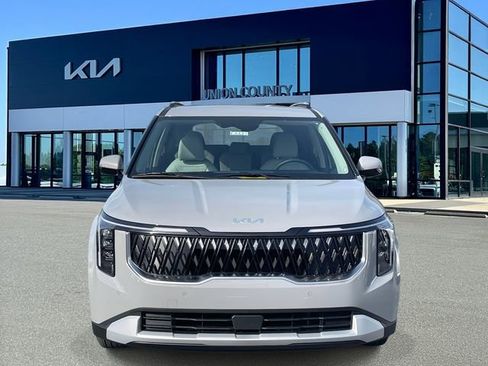 New 2026 Kia Carnival EX image 6