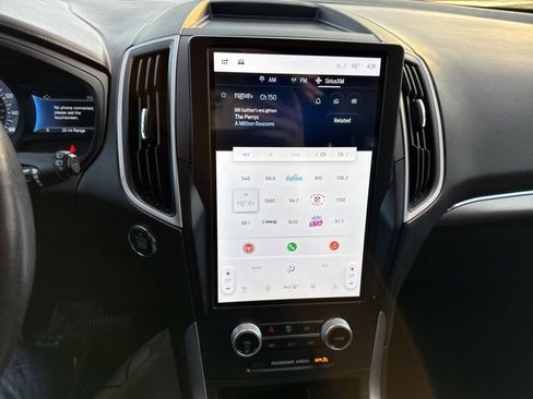 Used 2022 Ford Edge SEL w/ Convenience Package image 15