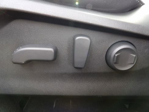 Used 2021 Subaru Forester Limited image 15