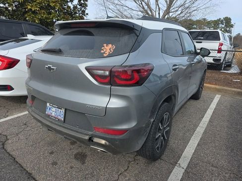 Used 2024 Chevrolet TrailBlazer ACTIV w/ Driver Confidence Package image 3