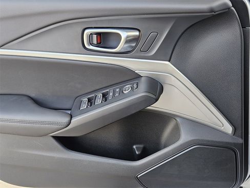 New 2025 Acura Integra image 23