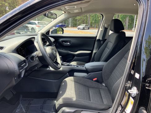 Used 2025 Honda HR-V LX image 16
