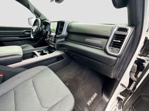 Used 2022 RAM 1500 Big Horn w/ Night Edition RWD image 33