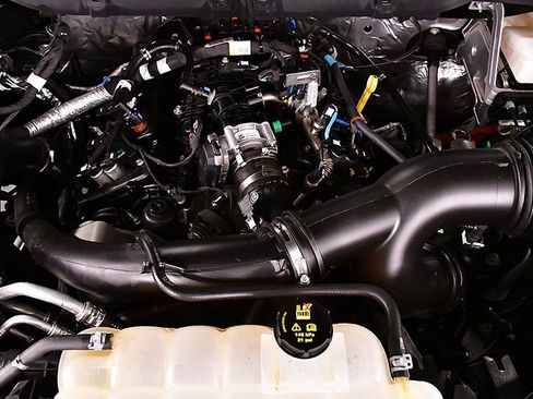 Used 2023 Ford F150 XLT w/ XLT Black Appearance Package image 37