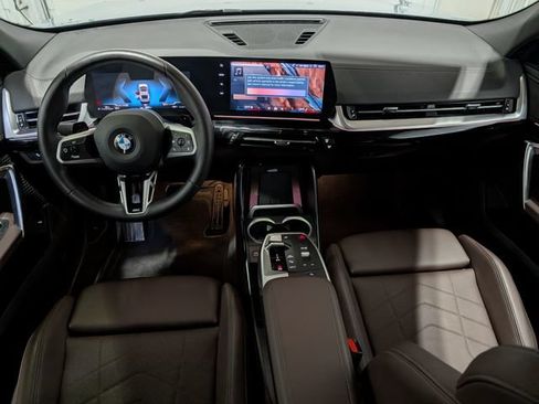 Used 2025 BMW X2 xDrive28i w/ M Sport Package AWD/4WD image 10