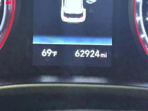 Used 2020 Hyundai Veloster Turbo image 11