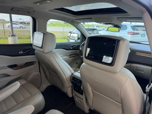 Used 2019 GMC Acadia Denali w/ Technology Package FWD image 35