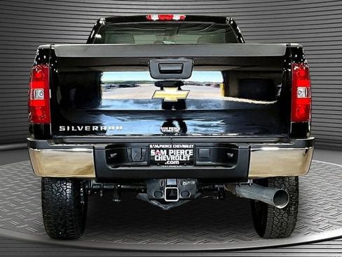 Used 2014 Chevrolet Silverado 2500 W/T w/ Snow Plow Prep Package AWD/4WD image 5