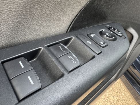 Used 2017 Honda Civic EX-L image 10