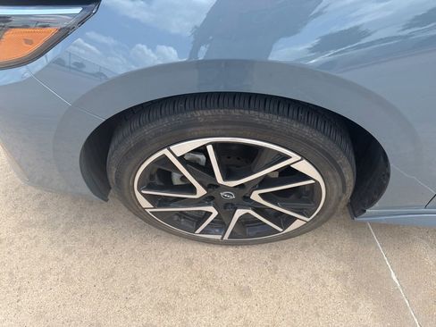 Certified 2025 Nissan Sentra SR w/ SR Premium Package FWD image 10