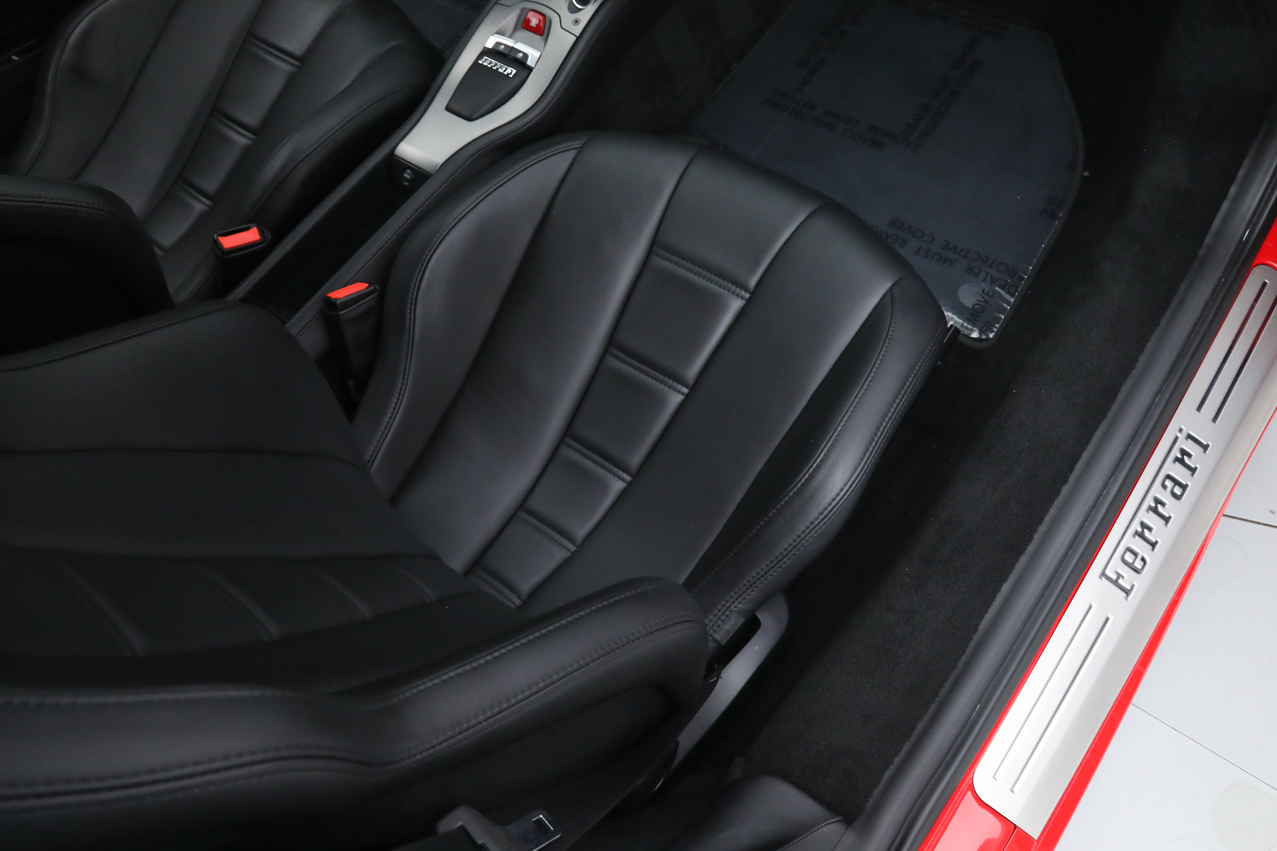 Certified 2015 Ferrari 458 Italia Coupe RWD image 22