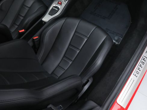 Certified 2015 Ferrari 458 Italia Coupe RWD image 22