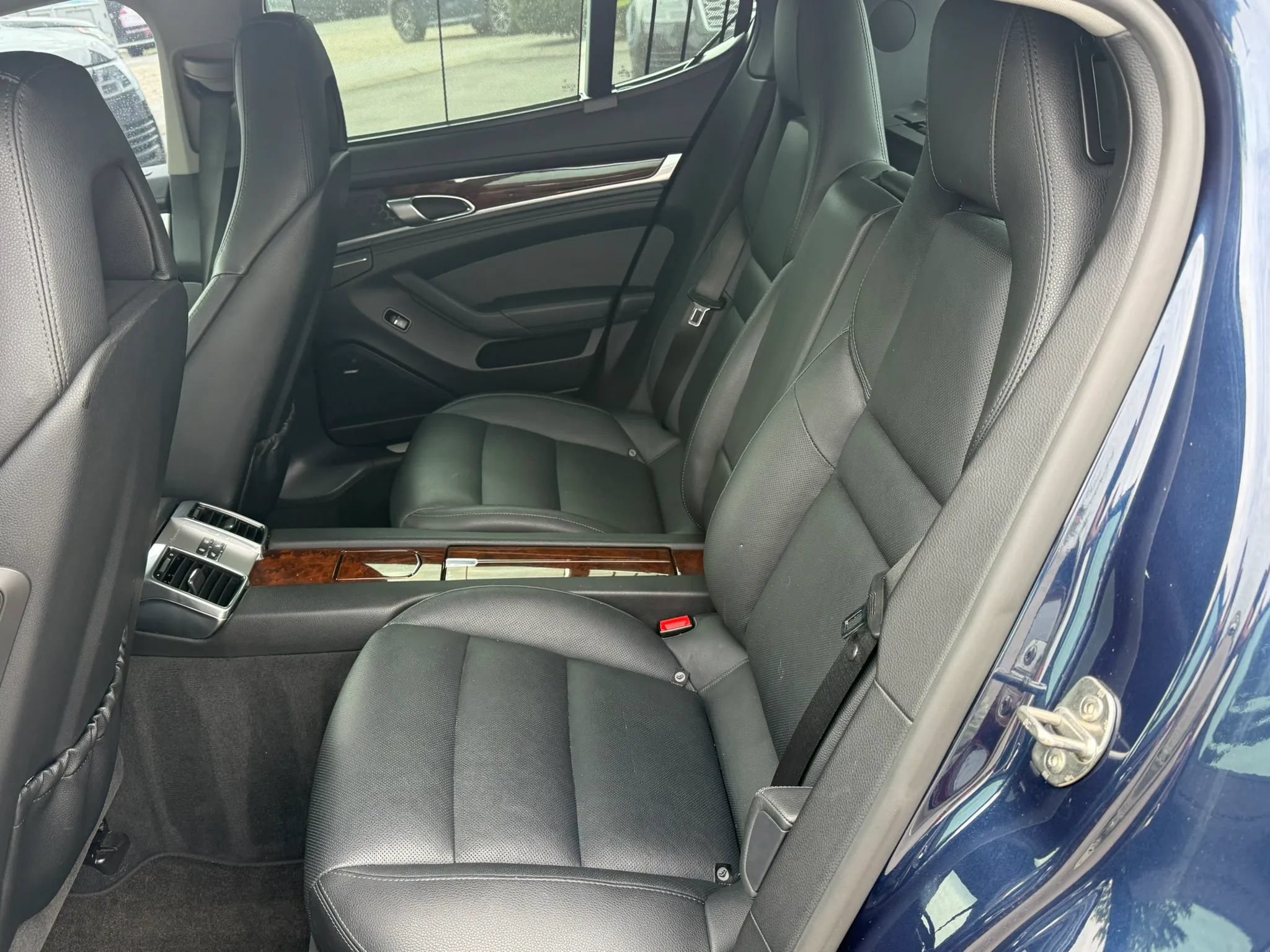 Used 2012 Porsche Panamera image 18