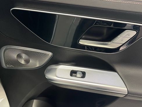 Used 2023 Mercedes-Benz EQE 350+ SUV w/ Pinnacle Trim Package image 39