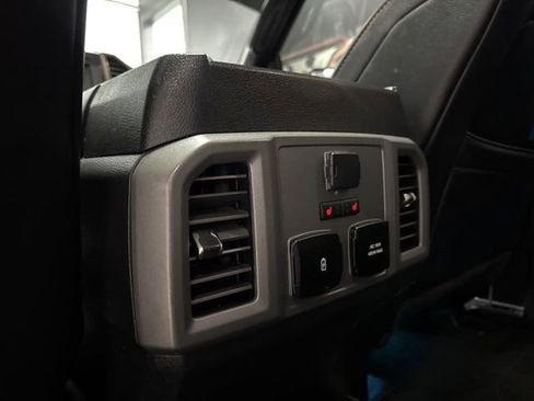 Used 2018 Ford F150 Raptor w/ Equipment Group 802A Luxury image 18