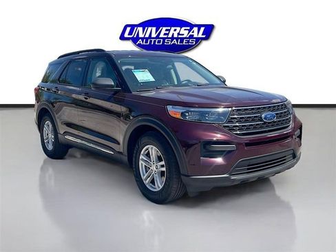 Used 2022 Ford Explorer XLT RWD image 2