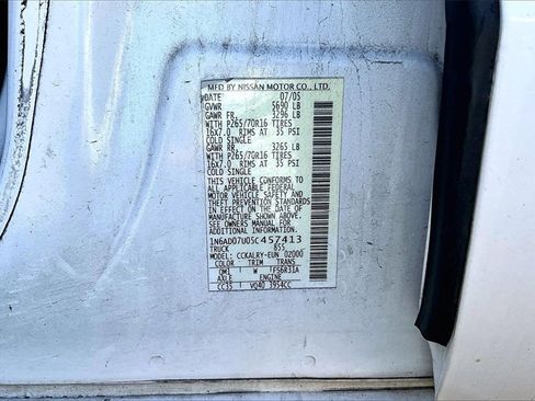 Used 2005 Nissan Frontier SE image 9