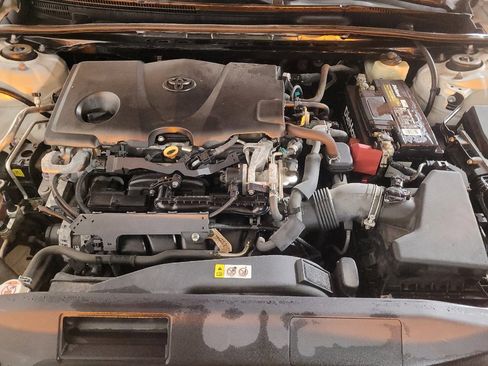 Used 2018 Toyota Camry SE image 30