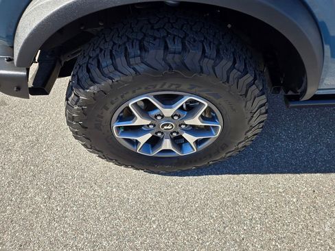 Used 2021 Ford Bronco Badlands image 14