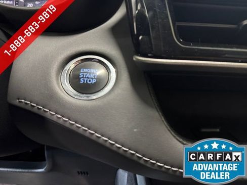 Used 2022 Toyota Highlander XLE AWD/4WD image 21