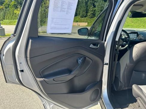 Used 2019 Ford Escape SE AWD/4WD image 15