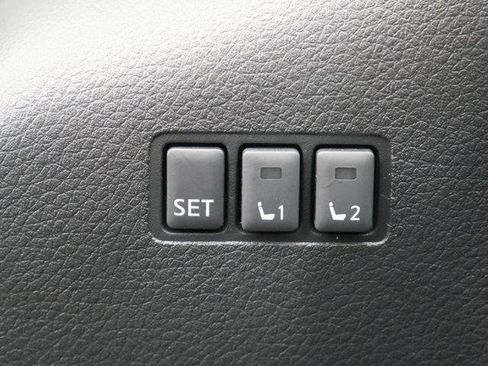 Used 2020 Nissan Rogue SL w/ Premium Package AWD/4WD image 28