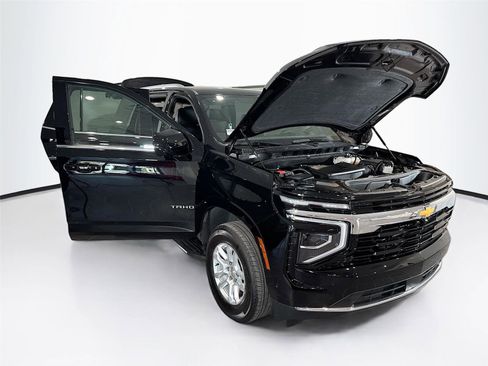 Used 2025 Chevrolet Tahoe LS image 39