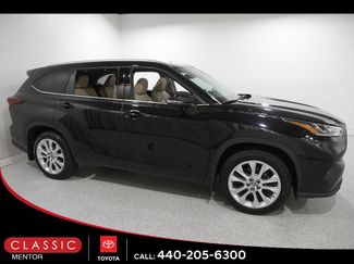 Certified 2024 Toyota Highlander Limited AWD/4WD video 1