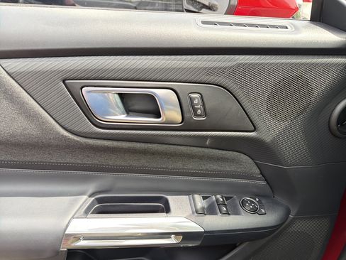 Used 2024 Ford Mustang Convertible RWD image 18