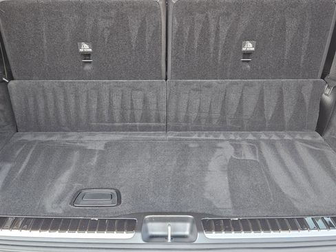 Used 2025 Mercedes-Benz GLS 450 4MATIC image 33