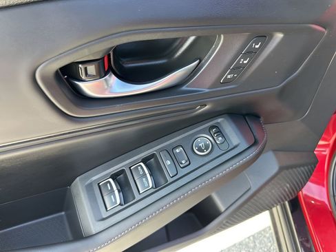 Used 2025 Honda Accord Sport image 28