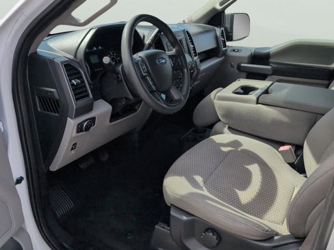 Used 2018 Ford F150 XLT image 32