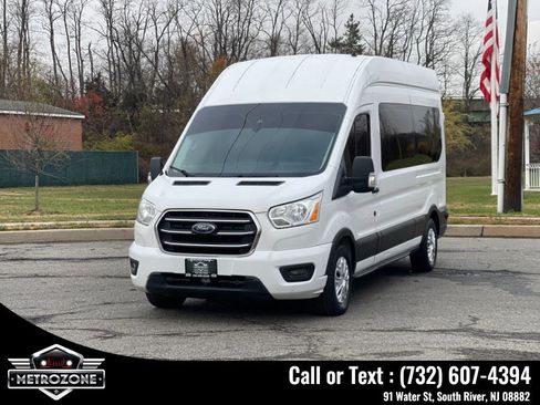 Used 2020 Ford Transit 350 XLT image 2
