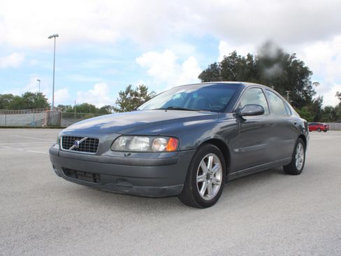 Used 2003 Volvo S60 2.4 FWD image 3