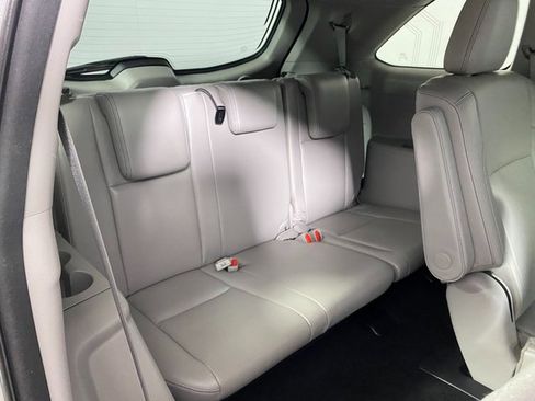 Used 2018 Toyota Highlander Limited image 11