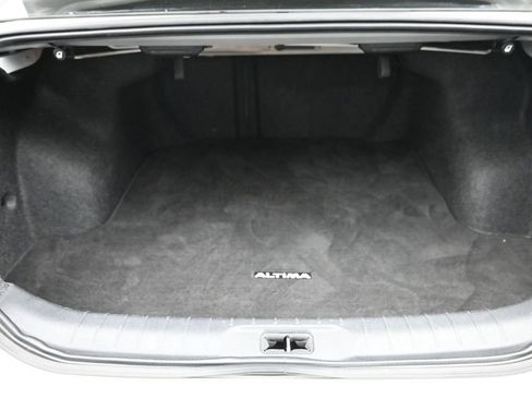 Used 2022 Nissan Altima 2.5 SV w/ SV Premium Package image 10